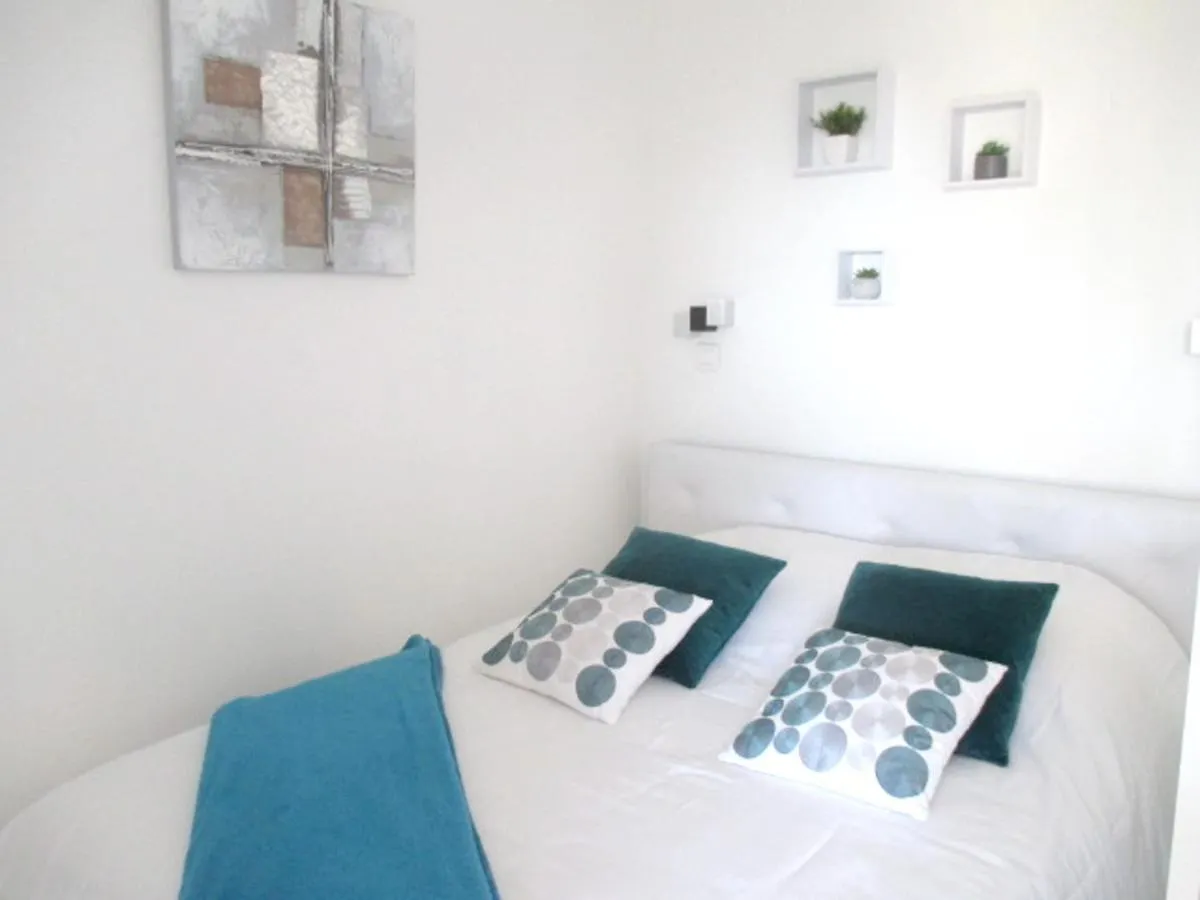 Studio Charmant Avec Vue Mer A Antibes 30M² + Balcon Apartment